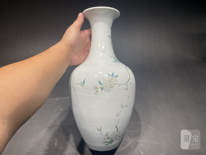 清雍正 御制粉彩碧桃花观音尊 - 图4
